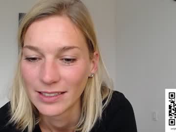webcam couple joannadea live cam image #4373654
