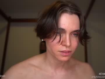 webcam man haydenalexei live cam image #1729119