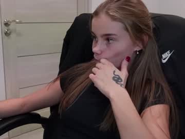 webcam girl abby_laker live cam image #11471263