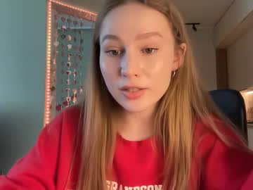 webcam girl whoisalisa live cam image #13041340