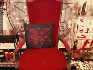 webcam girl lilithdarque live cam image #772889