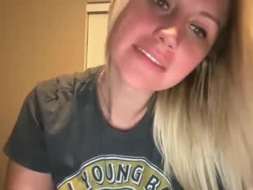 webcam girl smexxii93 live cam image #9998225