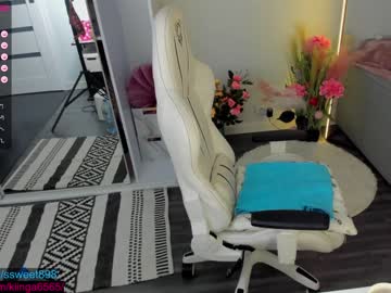 webcam girl mermaidrozalia live cam image #2664378