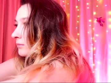 webcam girl aveksmr live cam image #5551083