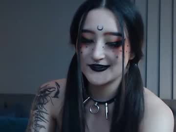 webcam girl charlotte_germanotta_ live cam image #6007316