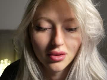 webcam girl yournaughtymiss live cam image #9987013