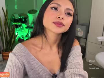 webcam girl sweet_littleee live cam image #12022249