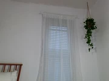 webcam girl littlegreekflower live cam image #8012599