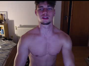 webcam man _alexanderwilliams live cam image #7019987
