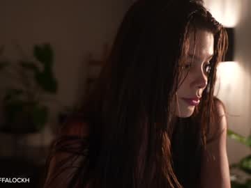 webcam girl tifalock_ live cam image #9674668