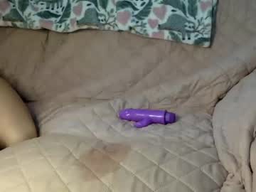 webcam girl boldbrunette17 live cam image #1694950