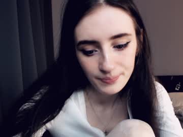 webcam girl lisawoo live cam image #2080125