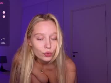 webcam girl callme_star live cam image #8272137
