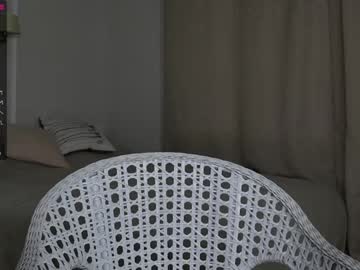 webcam girl _guesswhat_ live cam image #1415891