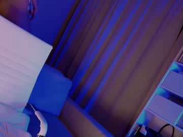 webcam girl hollyextra live cam image #11945429