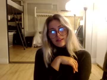 webcam girl bambis_honeypot live cam image #1345795