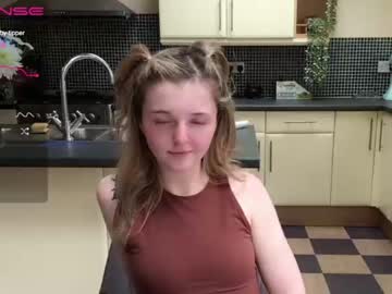 webcam girl lucydelovely live cam image #5451608