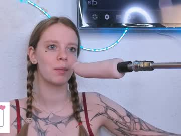 webcam girl kitness_sky live cam image #11902795