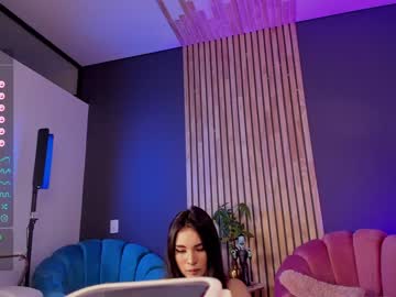 webcam girl lau__1 live cam image #7109566