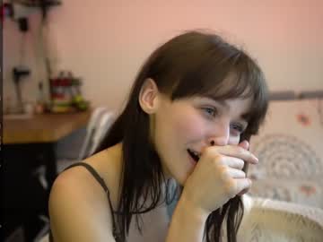 webcam girl diruriru live cam image #9167372