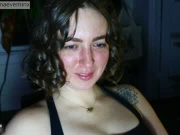 webcam girl maeveminx live cam image #4485422