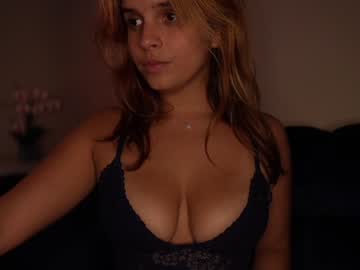 webcam girl lilbeccaxo live cam image #9499722