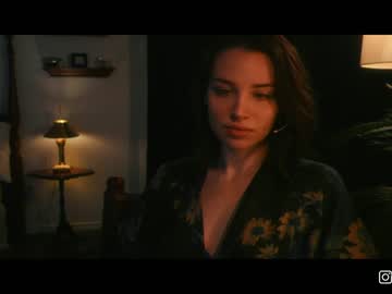 webcam girl cinnabelle live cam image #1294876