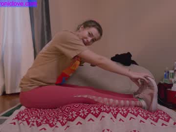 webcam girl chroniclove live cam image #4263258