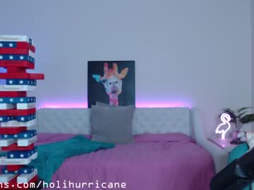 webcam girl holihurricane live cam image #2093273