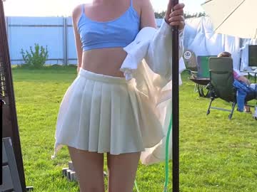 webcam girl misss_viki live cam image #5872086
