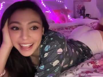 webcam girl keirasworld live cam image #12887969