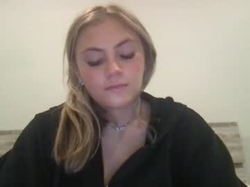 webcam girl daisyparkerxo live cam image #7500620
