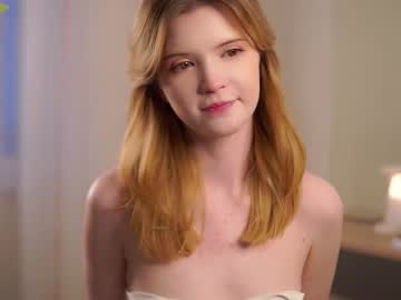 webcam girl joyful_mind_ live cam image #11932155
