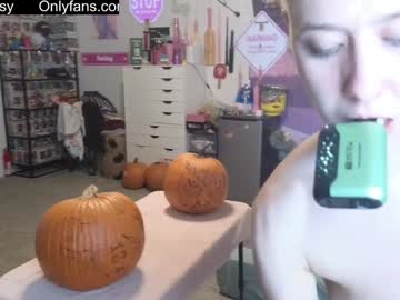 webcam girl pr3ttyp1nkpussy live cam image #10789639