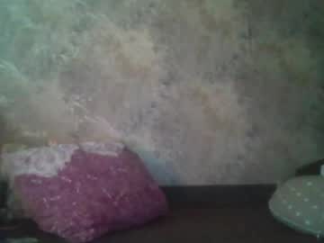 webcam girl milf_mishka live cam image #9825853