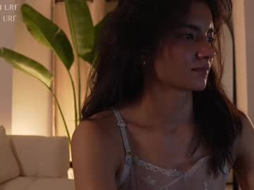 webcam girl ellelure_ live cam image #12636218