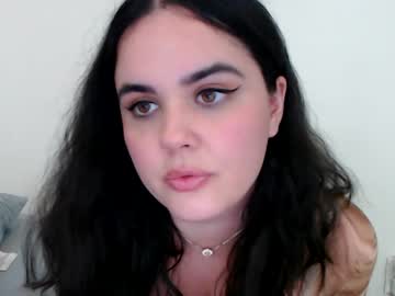 webcam girl gia_is_horny live cam image #7799469