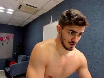 webcam man wilsonjules live cam image #3425983