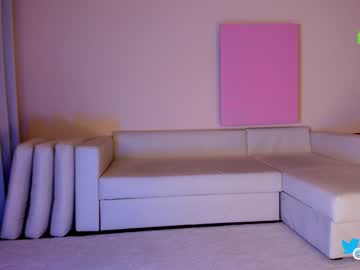 webcam girl hollyextra live cam image #5940019