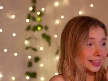 webcam girl april_blush live cam image #10058511