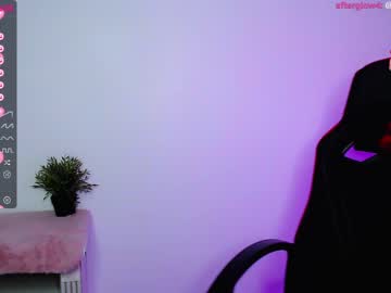webcam girl shy_blondiee live cam image #5170321