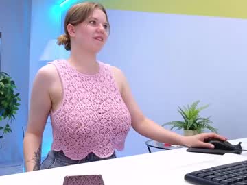 webcam girl lovlybambi live cam image #9791060