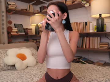 webcam girl riskyproject live cam image #11058403