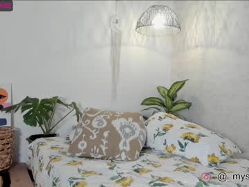 webcam girl grettabenett_ live cam image #3670502