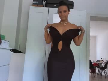 webcam girl piper_peach live cam image #12825465