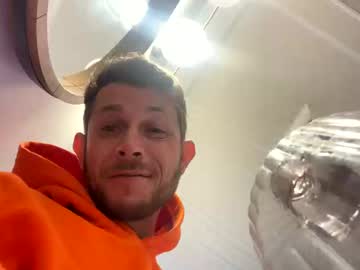 webcam man b87754 live cam image #12790079