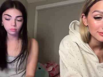webcam girl sofialorennn live cam image #12620048