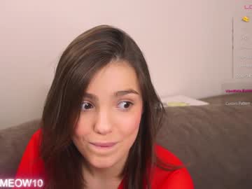 webcam couple emiliacourtney live cam image #8293703