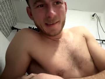 webcam man rondog95 live cam image #7926570