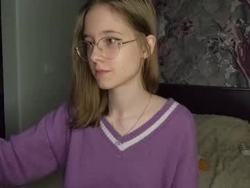 webcam girl lowress live cam image #12081704